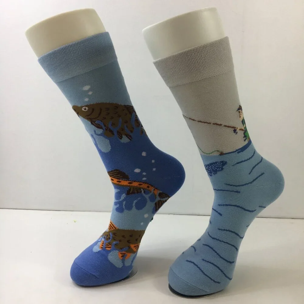 Mens Fishing-Themed Novelty Crew Socks 2 Pack Underwater Fisherman Blue Gray
